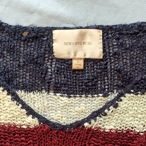 Sweater - Skies are Blue - Picture 3 of 5